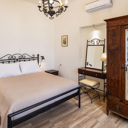 Apartamento Day One Fira Mansion Exterior foto